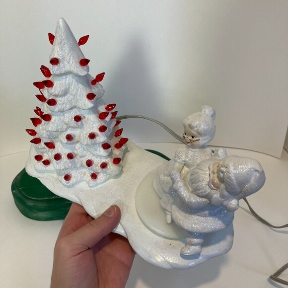 Vintage Santa & Mrs. Claus Dancing Lighted Christmas Tree Ceramic Music Figurine - Picture 7 of 16